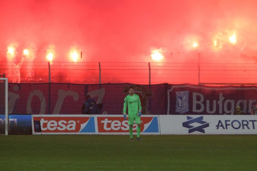 Tak dopingowali Kolejorza w meczu z Lechią kibice Lecha....