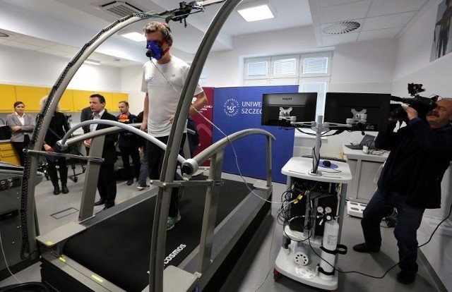 W nowoczesnych laboratoriach szczecińscy naukowcy będą pracować nad badaniami z dziedziny medycyny sportowej. Już zgłaszają się chętni sportowcy, którzy chcą skorzystać z laboratoriów