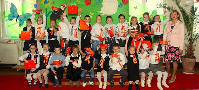 Uczniowie Anny Woronowicz z klasy 2b Zespołu Szkół Publicznych w Ośnie Lubuskim to zwycięzcy najmłodszej kategorii plebiscytu Pokażcie klasę. 