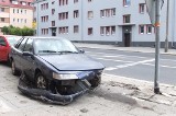 Policja z Opola szuka kierowcy, który zniszczył samochody