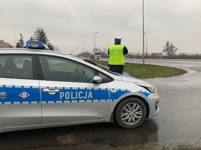 Każdego tygodnia policja zatrzymuje nietrzeźwych kierowców i rowerzystów