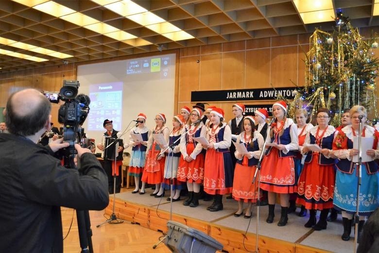 Archiwalne zdjęcia jarmarków bożonarodzeniowych m.in. w...