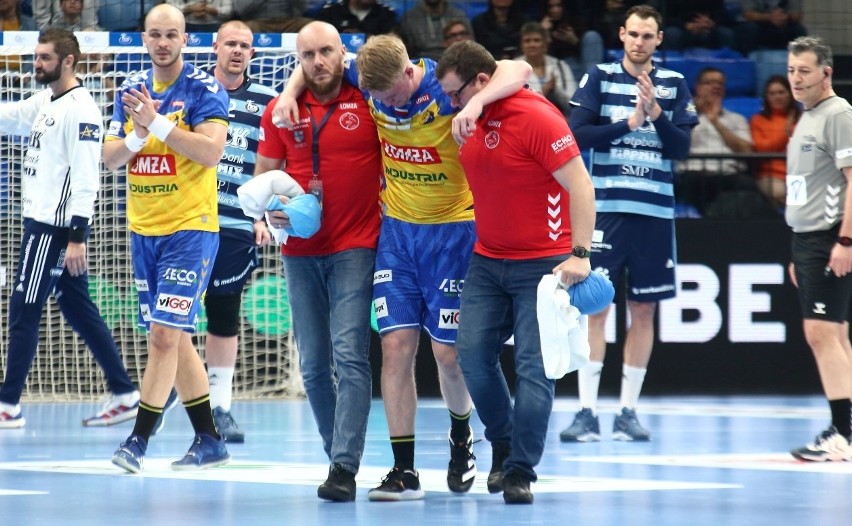 W 23 minucie meczu Pick Szeged - Łomża Industria Kielce...