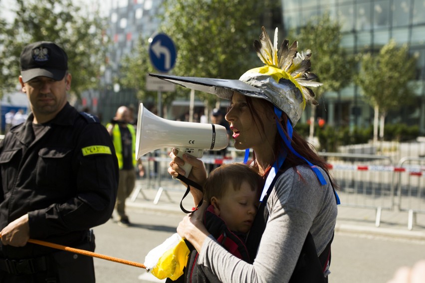 Sesja UNESCO odbyła się w cieniu protestów