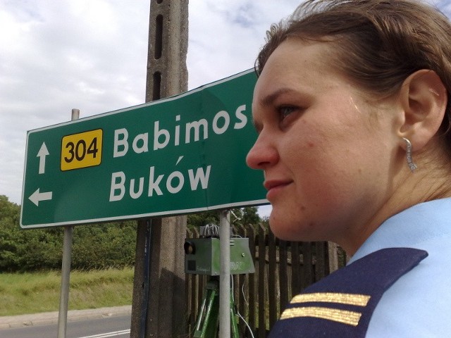 Strażnik miejski Katarzyna Suchińska z Sulechowa czuwa nad bezpieczeństwem we wsi.