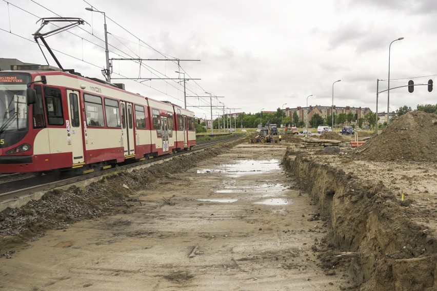 Budowa linii tramwajowej w Nowej Warszawskiej. Od czwartku 8.07.2021 r. duże zmiany w organizacji ruchu