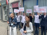 Gdańsk. Konferencja prasowa „Stan Polskiej Edukacji”, posłowie Platformy Obywatelskiej nie zgadzają się z decyzjami ministra Czarnka.