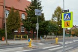 Bezpieczniej na przejściach dla pieszych na ulicy Wojska Polskiego w Sępólnie. Przebudowa przy szkole i przedszkolu - zdjęcia