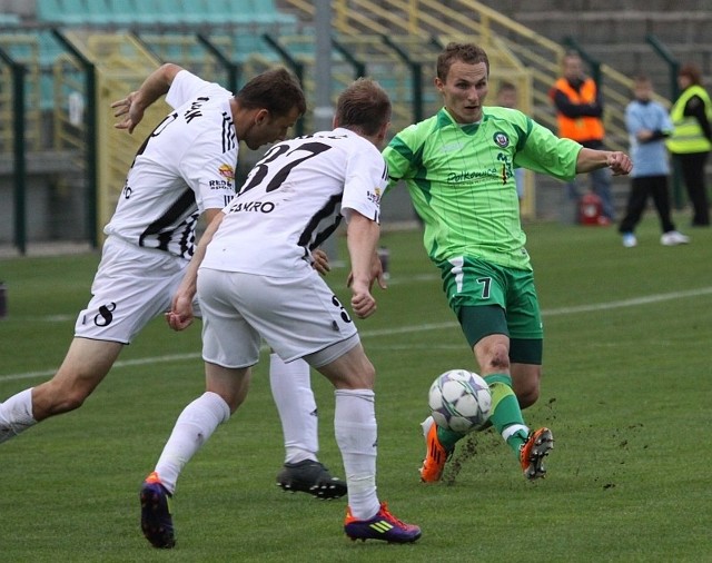 Jakub Więzik wszedł na boisko w 81. minucie, ale losów meczu nie odmienił. Jego KS przegrał w Bydgoszczy i nadal jest ostatni w tabeli.