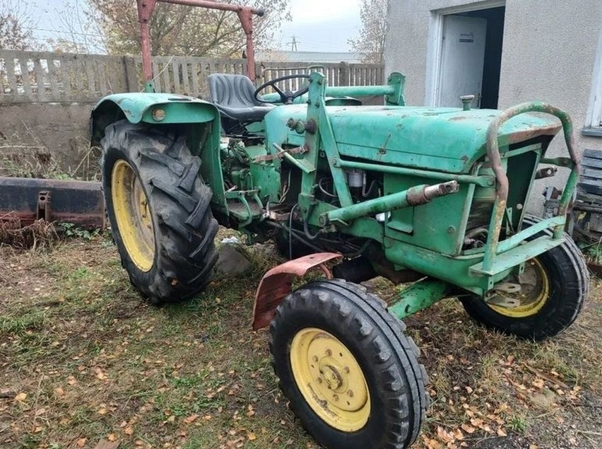 John Deere z turem
Cena: 14 900 zł
Rok produkcji: 1972