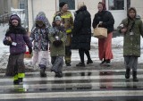 Baśniowe bohaterki na ulicach Sianowa. Kwestują na rzecz chorego kolegi