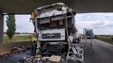 Wypadek na A2 w Komornikach: Kierowca ciężarówki zmarł w szpitalu [ZDJĘCIA]