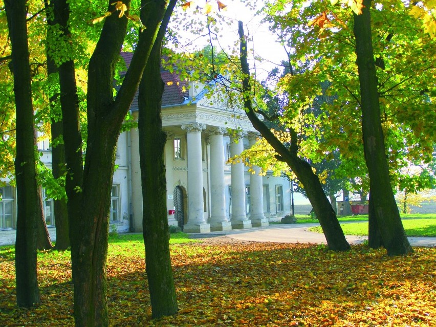 Michałowice, Więcławice (4 km) Sieborowice (6 km) Luborzyca...