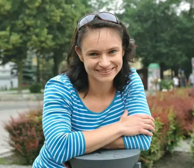 Ewa Zielińska ma 40 lat. Pochodzi z okolic Konina. W wieku 17 lat zachorowała na raka kości i przeszła operację amputacji lewej nogi powyżej kolana. W tym roku wystąpi na Igrzyskach już po raz trzeci. Jest naszą nadzieją na medal.