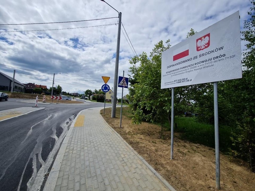 W centrum Grajowa koło Wieliczki powstało rondo. Powiatowa...