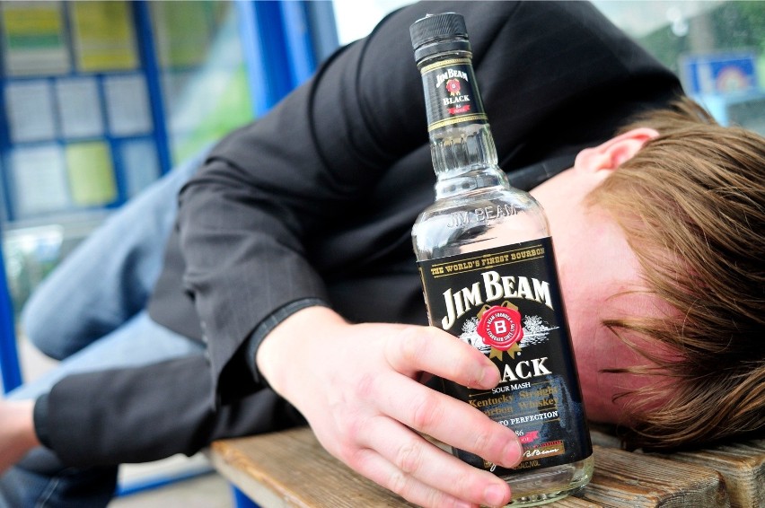Skutki picia alkoholu bez umiaru:...