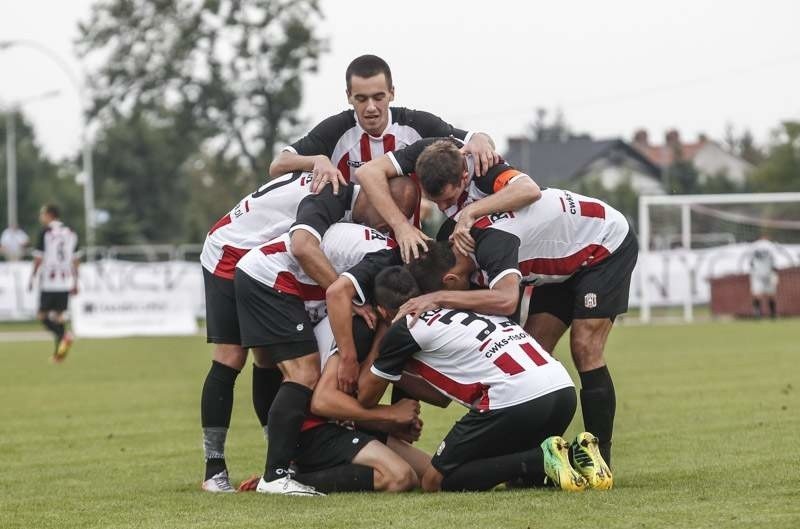 Resovia wygrywa z Wisłoką Dębica po golu nastolatka  [ZDJĘCIA, WIDEO, RELACJA]