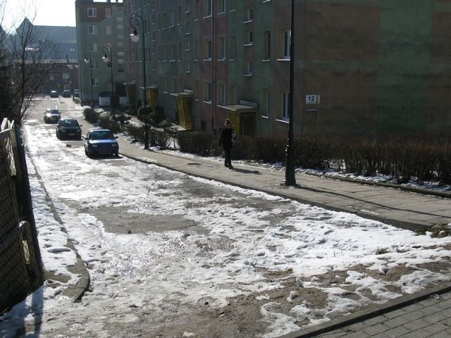 Ulica Ogrodowa w Bytowie. Mieszkańcy domagają się wyjazdu z niej w ulicę Kochanowskiego. 