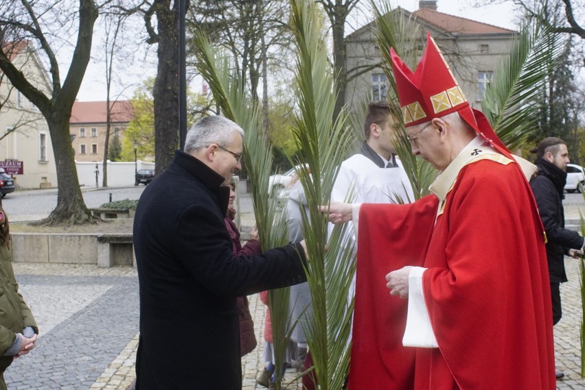 Niedziela palmowa to święto ruchome, które może wypaść...