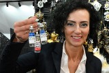 W Staszowie powstają "szczepionkowe" bombki. Będą światowym hitem na choinki w Boże Narodzenie 2021? [WIDEO, ZDJĘCIA]