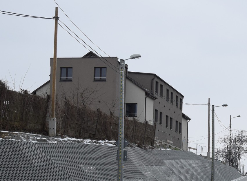 Budynek w Zabierzowie przy ul. Kolejowej mieści nie tylko...