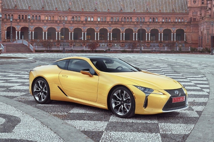 Lexus LC...