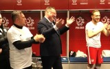 "Czesio, Czesio!" Kamil Grosicki rozkręcił imprezę w szatni po meczu ze Szwecją [WIDEO]