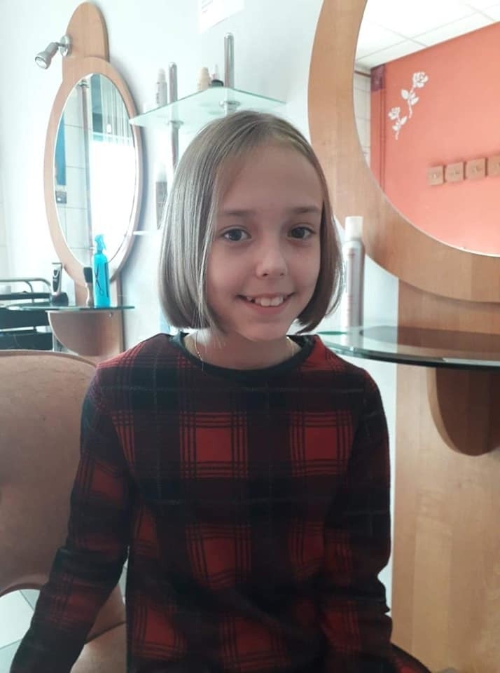 9 dziewczyn z gminy Małogoszcz zmieniło fryzury i wsparło...