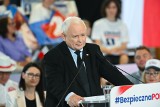 J. Kaczyński o kwestii ściągania krzyży: to jest uderzenie w naszą wolność