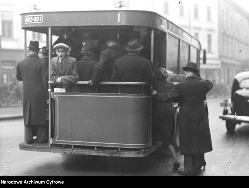 Autobus komunikacji miejskiej w Warszawie
1937 r.