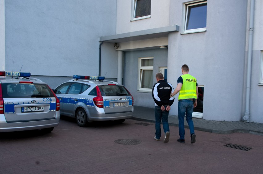 Policjanci zatrzymali bandytów, którzy napadli na mężczyznę w okolicach dworca PKP Bydgoszcz Główna