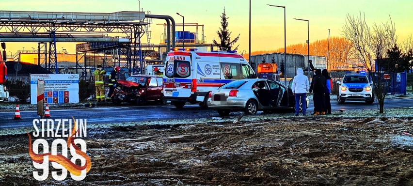 Tragiczny wypadek w Strzelinie. Nie żyje kierowca fiata (ZDJĘCIA) 