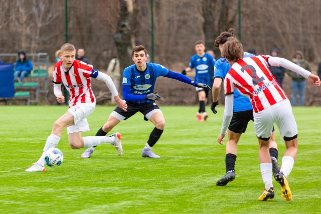 5.03.2022, Kraków: mecz Centralnej Ligi Juniorów U-17 Hutnik Cracovia