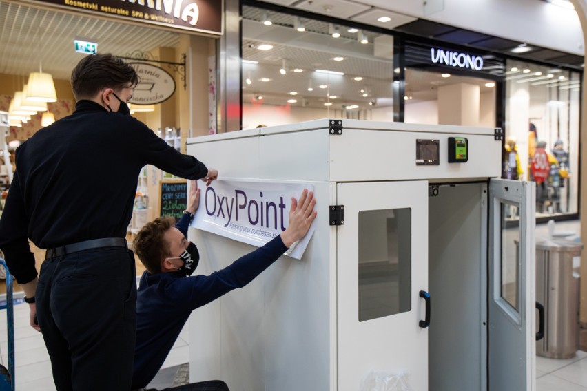 Pierwsza w Polsce maszyna do odkażania zakupów stanęła w Bydgoszczy