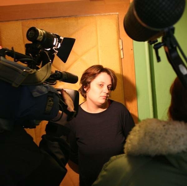 O piątkowych wydarzeniach pani Katarzyna nie bała się rozmawiać z dziennikarzami. Czuje się winna za to, co się stało.