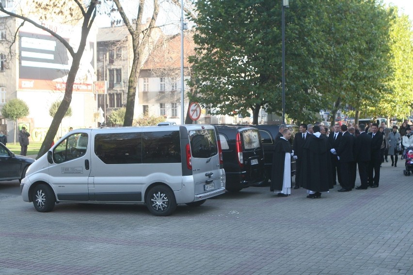 Pogrzeb Dariusza Kmiecika, jego żony Brygidy i syna...