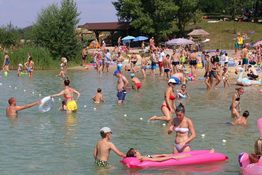 Rozrywka nad wodą to świetny sposób spędzania wolnego i...