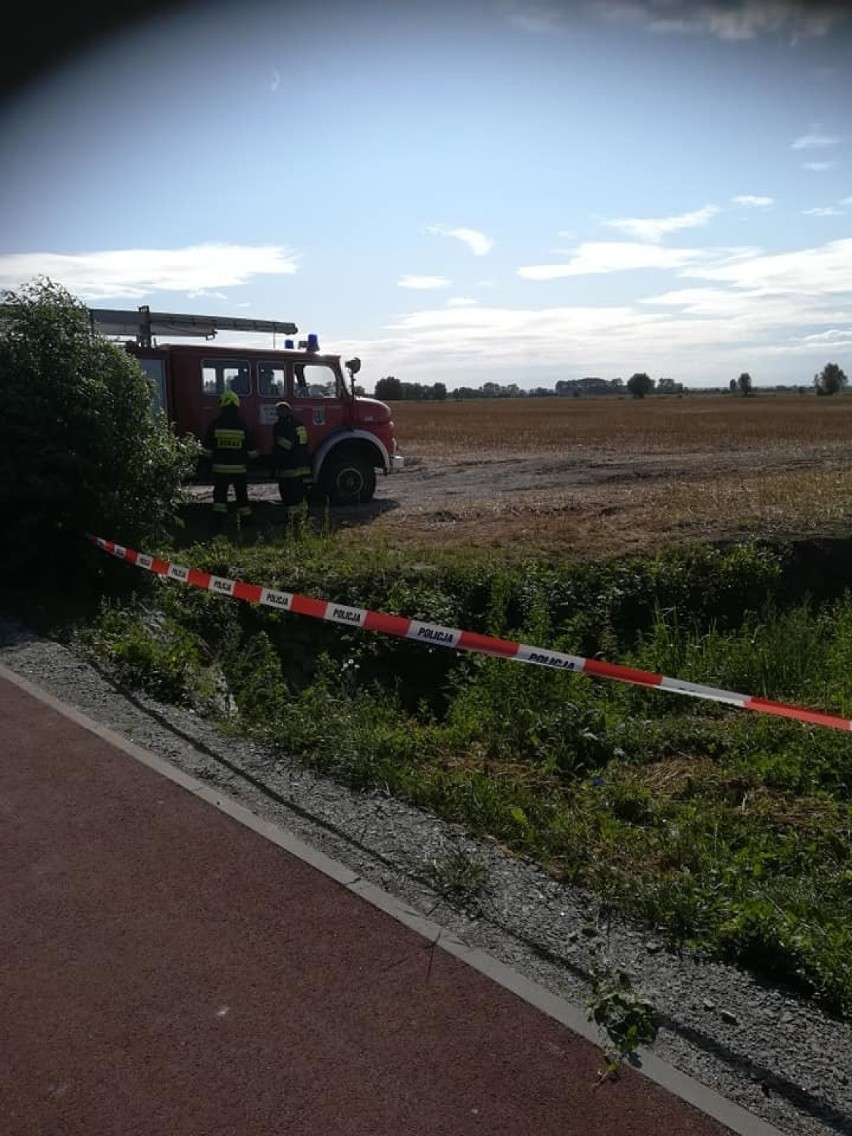 Cedry Wielkie. Znaleziono dwa niewybuchy przy drodze wojewódzkiej nr 227. Zabezpieczą je saperzy