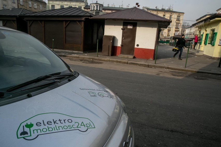 Kraków. Lista zarzutów ekologów do Strefy Czystego Transportu. Krakowski Alarm Smogowy reaguje na wizje urzędników