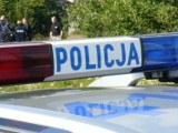 Pościg i strzelanina w Pruszczu Gdańskim. Policjanci chcieli zatrzymać samochód do kontroli. Kierowca próbował przejechać funkcjonariusza