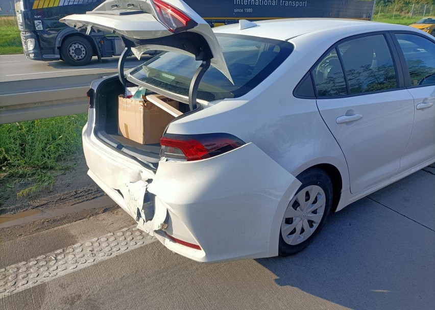 Wypadek na A4 w kierunku granicy. Autostrada korkuje się w obie strony [ZDJĘCIA]