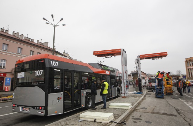 W Rzeszowie powstaje stacja szybkiego ładowania autobusów elektrycznych.