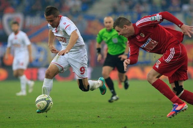 Marcin Kaczmarek (z lewej) zagra w Olimpii Grudziądz