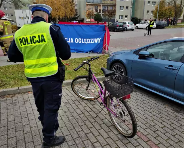 Dzisiaj (4.11.2021 r.) około godz. 9.40 doszło do śmiertelnego wypadku na ul. Domańskiego w Bytowie. Nie żyje 74-letni rowerzysta.