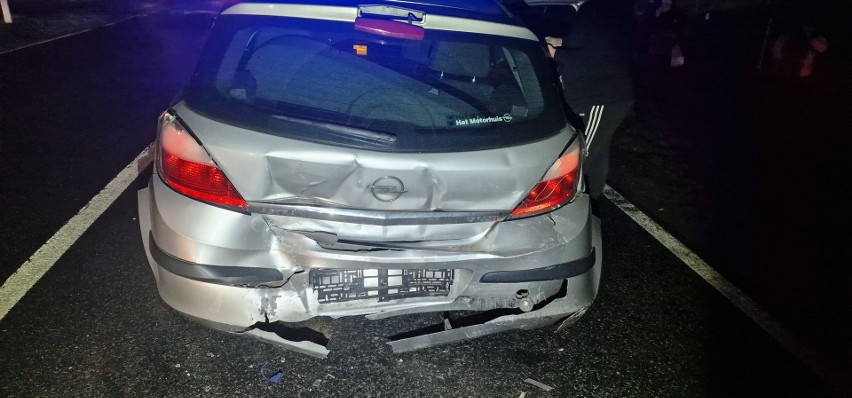 Wypadek samochodowy na DK 11 w Manowie. Dwie osoby poszkodowane [ZDJĘCIA]