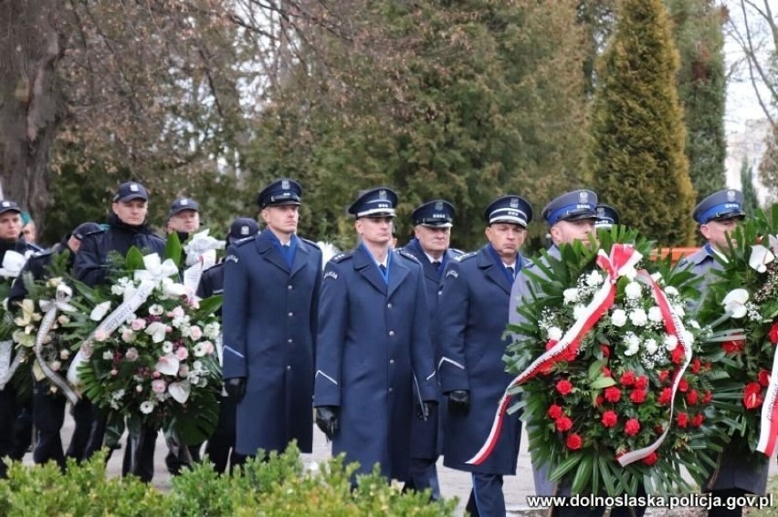 Ostatnie pożegnanie policjantki, która zginęła w wypadku...