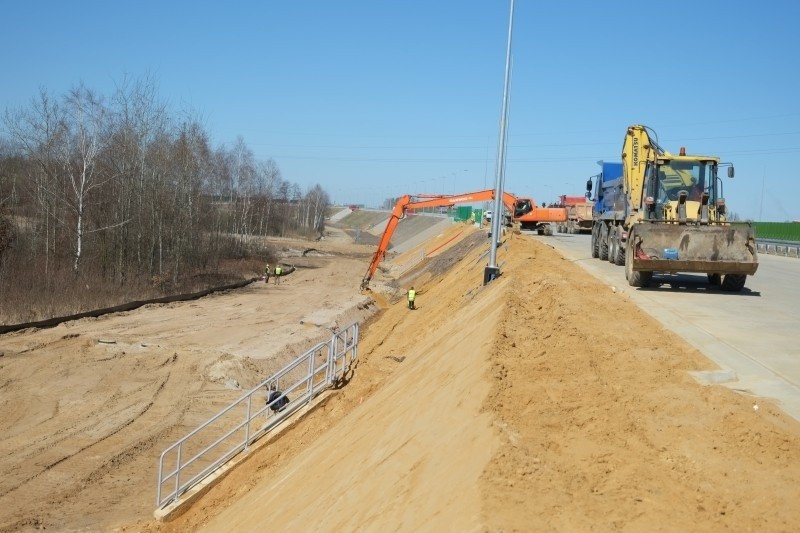 Utrudnienia na gierkówce: trwa budowa autostrady A1 za...