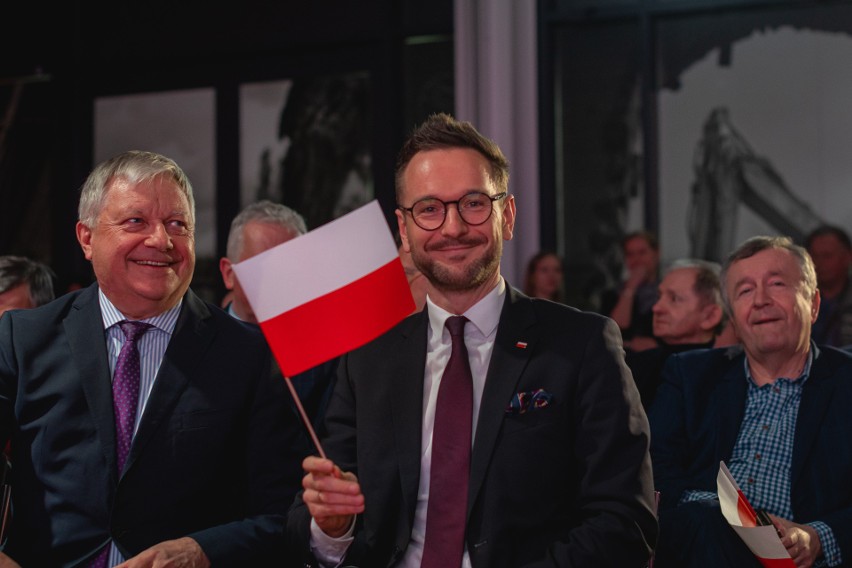 Waldemar Buda w Łodzi spotkał się z wyborcami - rozpoczął się cykl Przyszłość to Polska. ZDJĘCIA