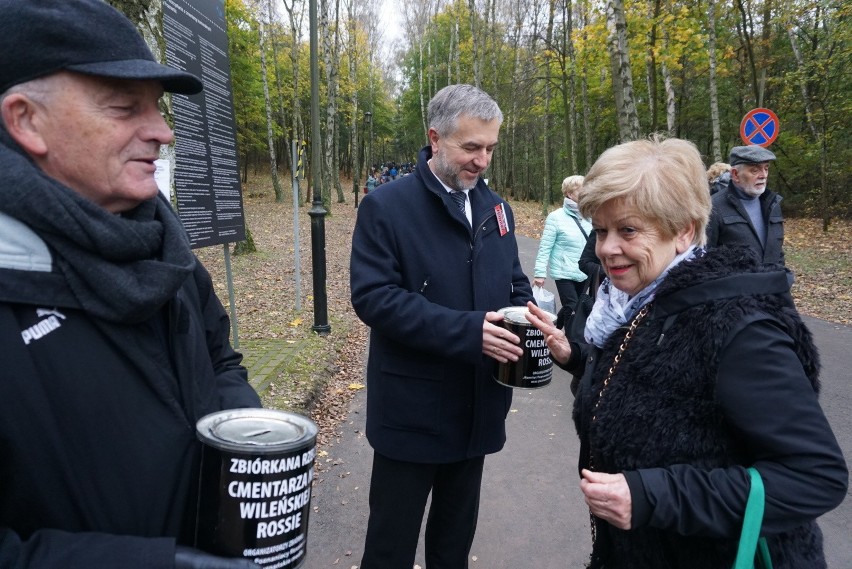 Wszystkich Świętych w Poznaniu: Trwa zbiórka na Rossę - 1...