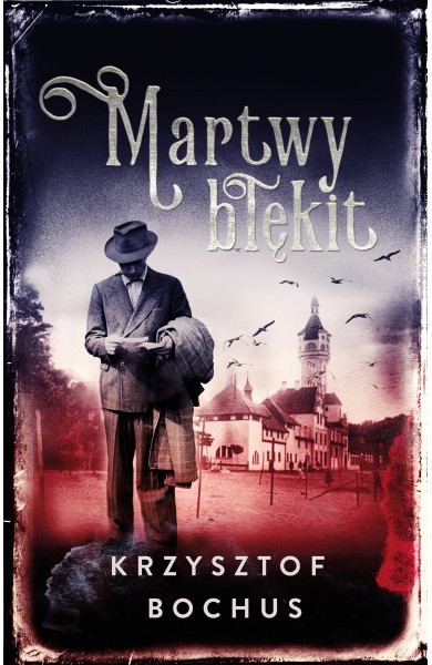 Krzysztof Bochus. Z zawodu dziennikarz, publicysta i wykładowca akademicki. Publikował także w książkowych wydawnictwach zbiorowych o charakterze historycznym. Sprawował kierownicze funkcje w wielu redakcjach, m.in. był redaktorem naczelnym miesięcznika „Sukces”. W innym wcieleniu: współwłaściciel spółki deweloperskiej, dyrektor marketingu i public relations w dużych korporacjach biznesowych. „Czarny manuskrypt” jest jego debiutem książkowym.